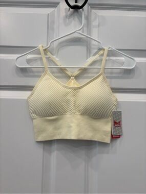 NEW Pro-Fit Seamless Cream/Ivory Sports Bra